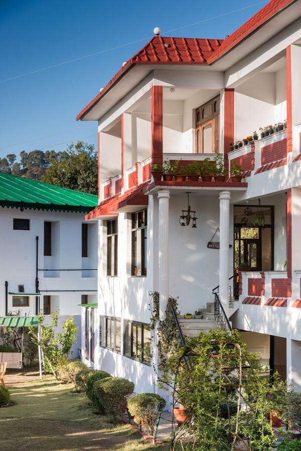Hotel Maya Regency Бхимтал Экстерьер фото